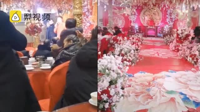 婚庆公司谈买内衣不合适迎亲被拒：双方都有难处，男方将起诉女方