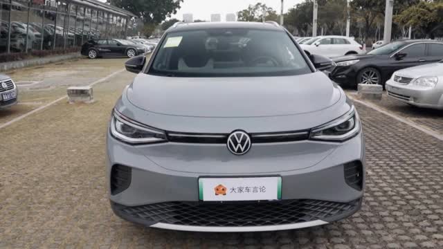 网上有人说只要特斯拉Model 3降到20万内,他马上买!