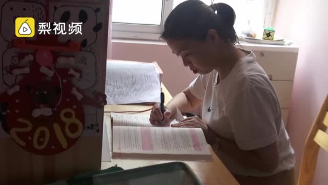 被顶替上大学的王娜娜坚持索赔:不再只索赔13元……