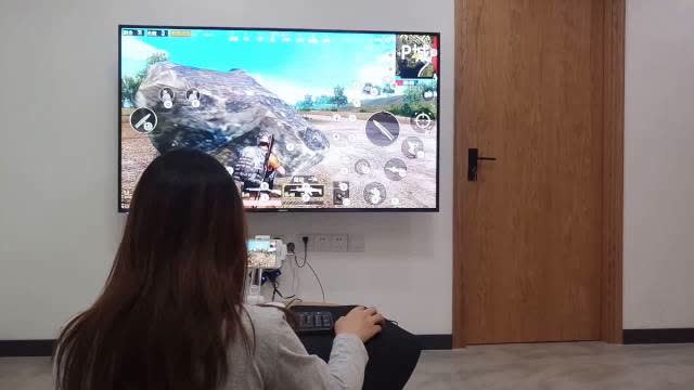 电视机玩吃鸡手游刺激战场